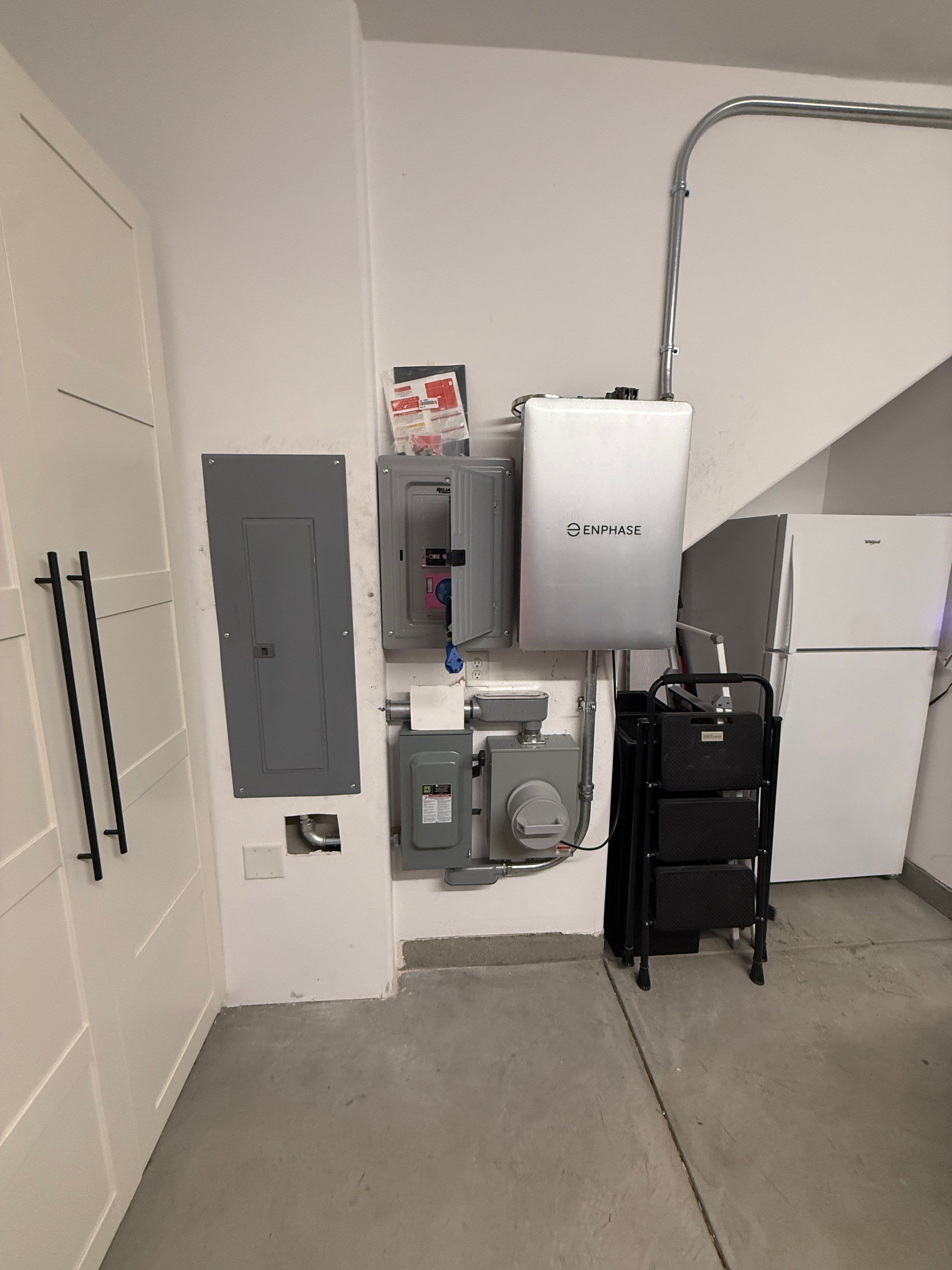 Solar Panel Installation and Enphase IQ Battery Storage in Simi Valley by VIBE SOLAR