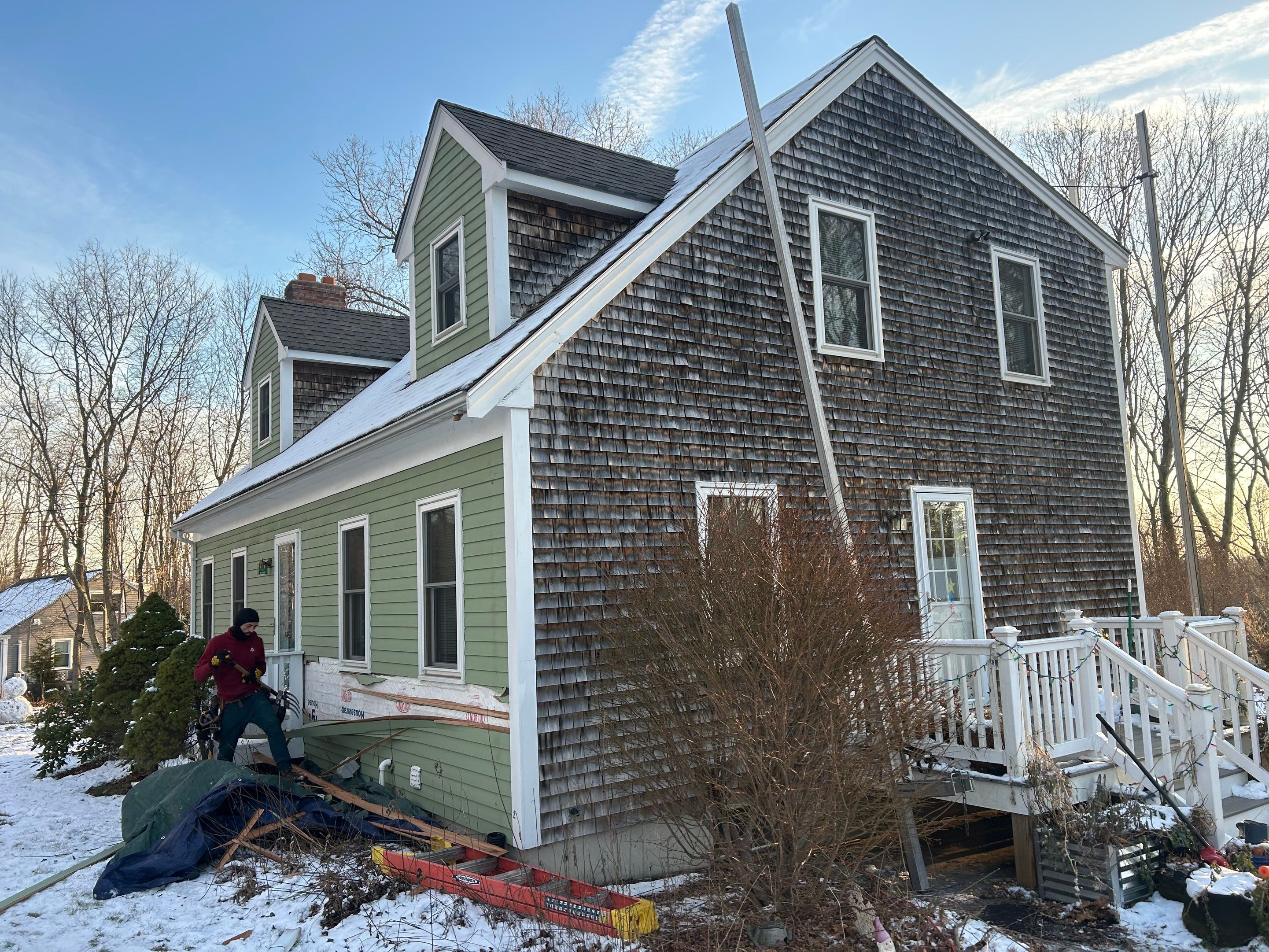 James Hardie siding in Dream Collection color - Dighton, MA by UBrothers Construction