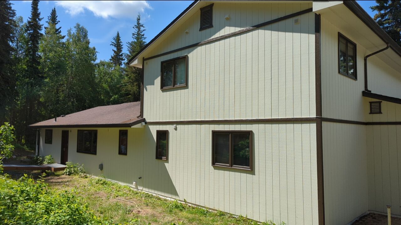 Beautiful Exterior Refresh by Midnight Sun Painting