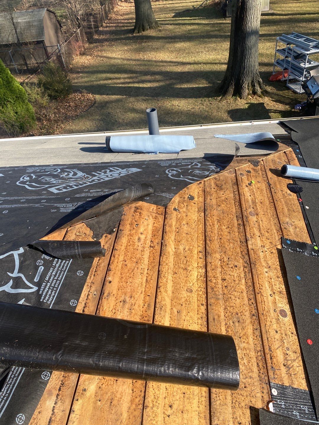 Residential Roofing Installation using Ownens Corning Duration Brownwood by Absolute Roofing and Construction