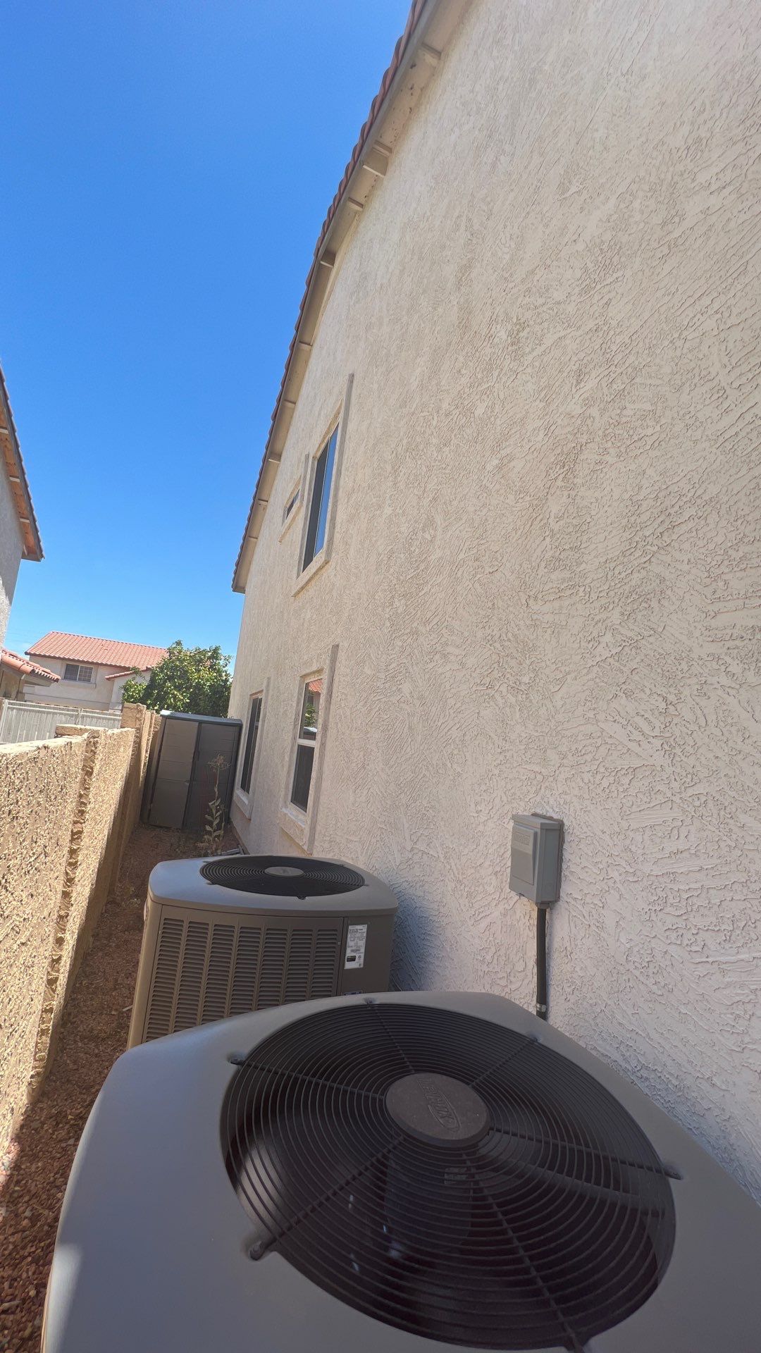 Exterior Painting using Dunn-Edwards EVERSHIELD®  by Crash of Rhinos Painting & Garage Floors