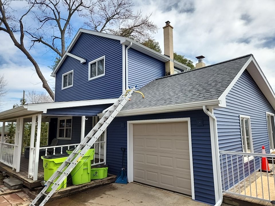 Siding Replacement using CertainTeed Restoration Classis D4 by 180 Contractors
