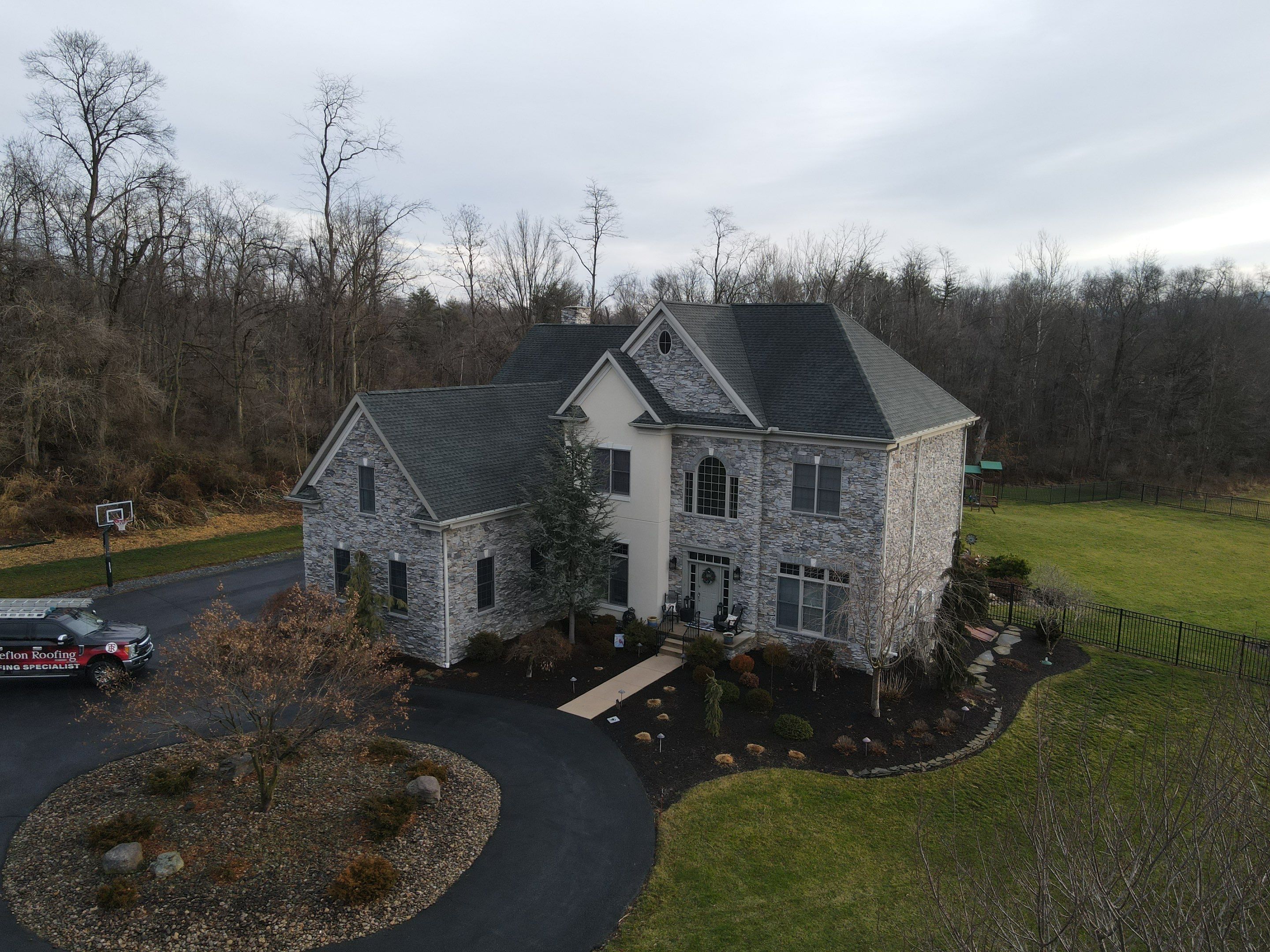 Residential Roofing Installation using Gaf Hdz Architectural Shingle by Teflon Roofing