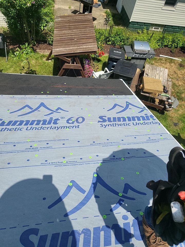 ATLAS PINNACLE COLOR: COASTAL GRANITE by Eagle Eye Roofing