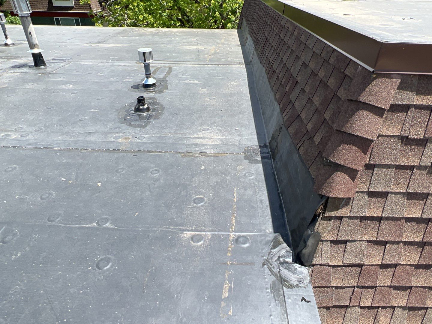 Commercial Roofing Installation using MuleHide EPDM .60 - BLACK by A to Z Roofing