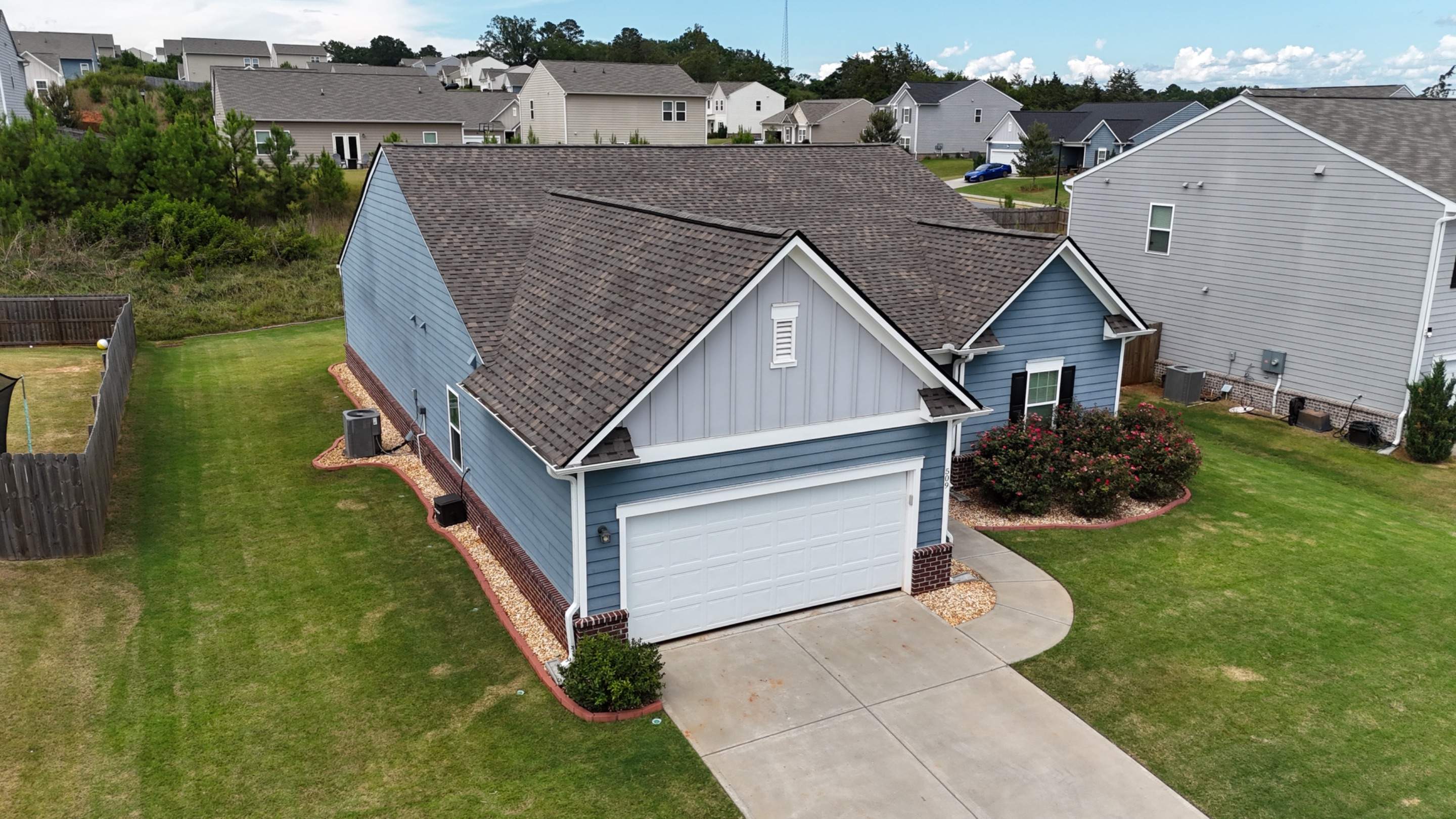 Atlas Pinnacle Pristine - Weathered Shadow by Douglas Construction 