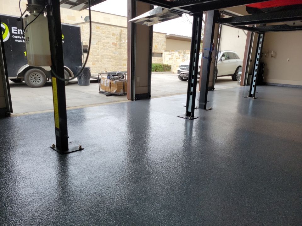 Dominion, San Antonio by TORO Garage Co