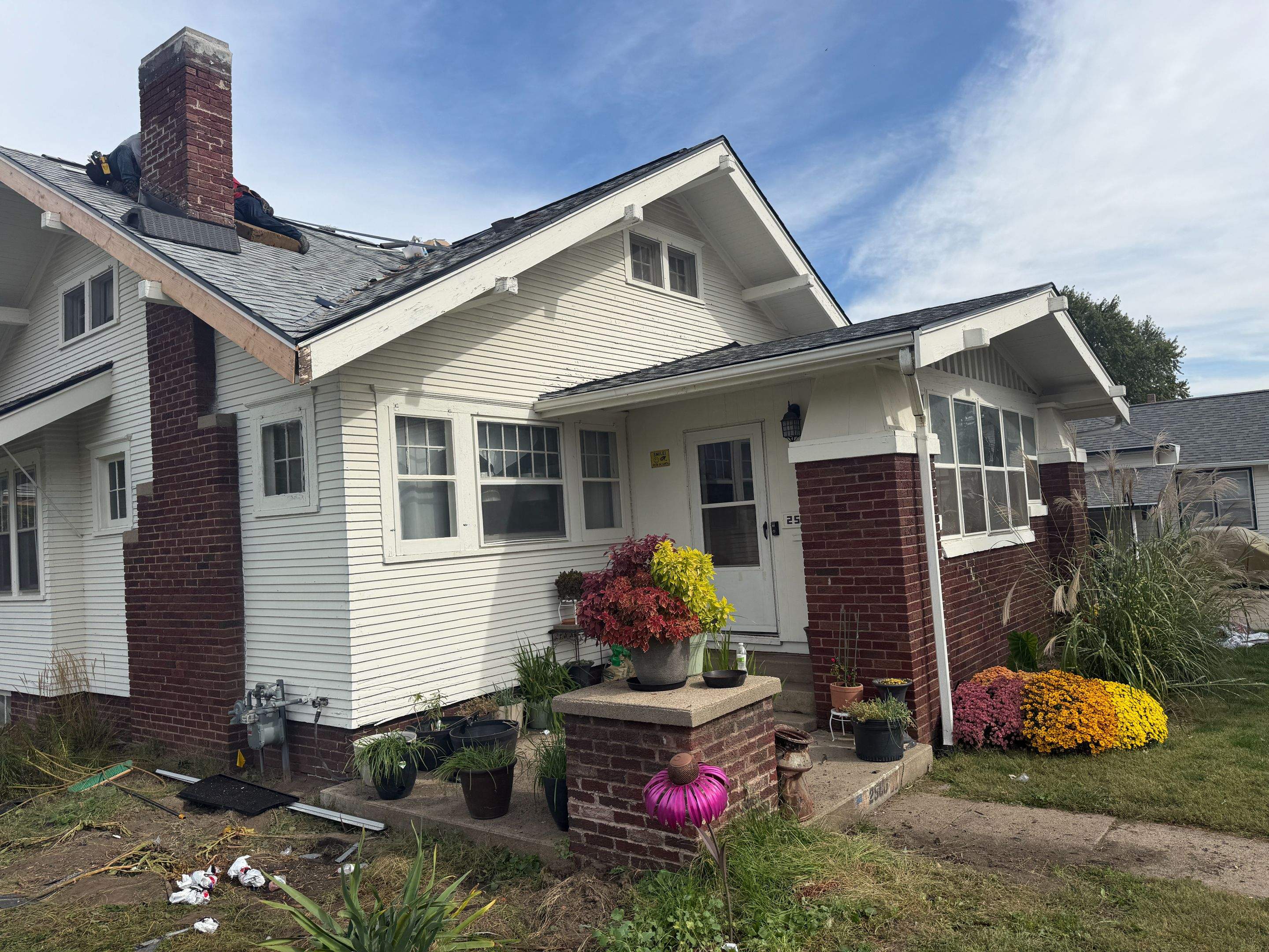 Full Residential Roof Replacement and Detached Garage Roofing in Council Bluffs by Star Home