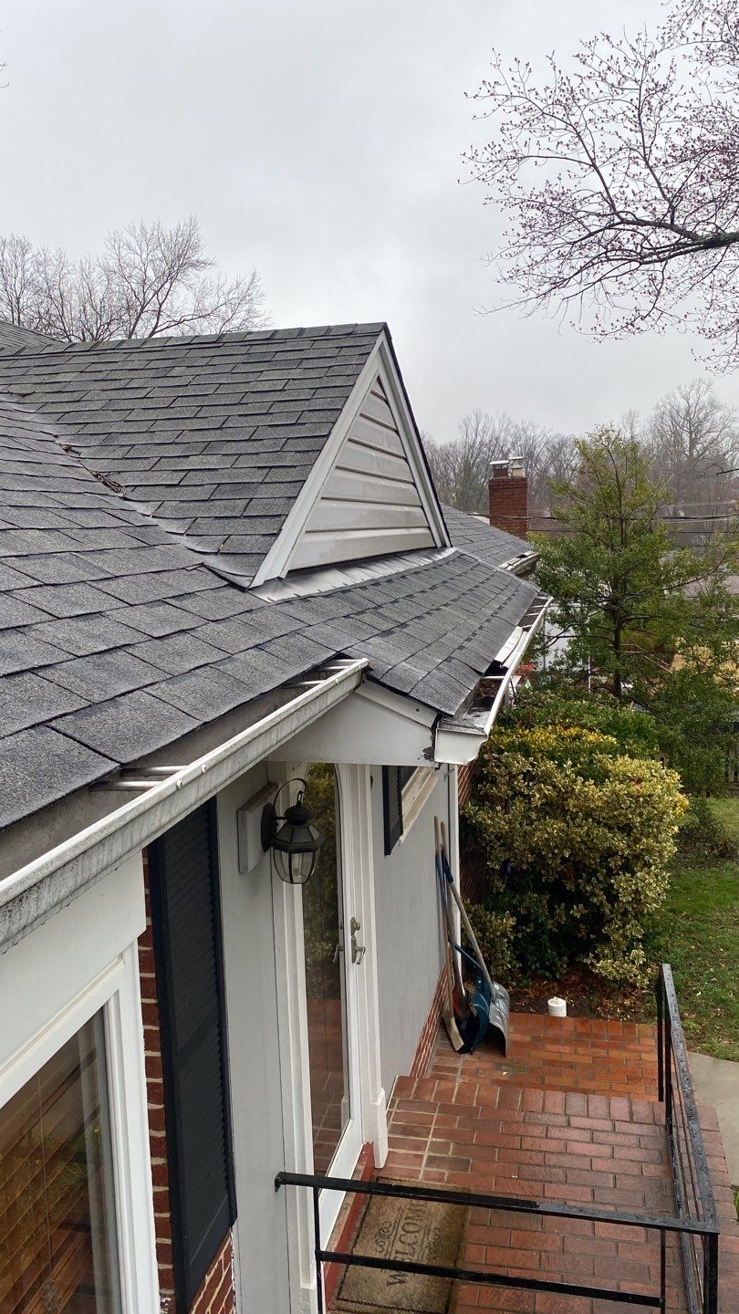 Annandale: CertainTeed Landmark Pro Designer Shingles in Max Def Charcoal Black by RM Banning, Inc.