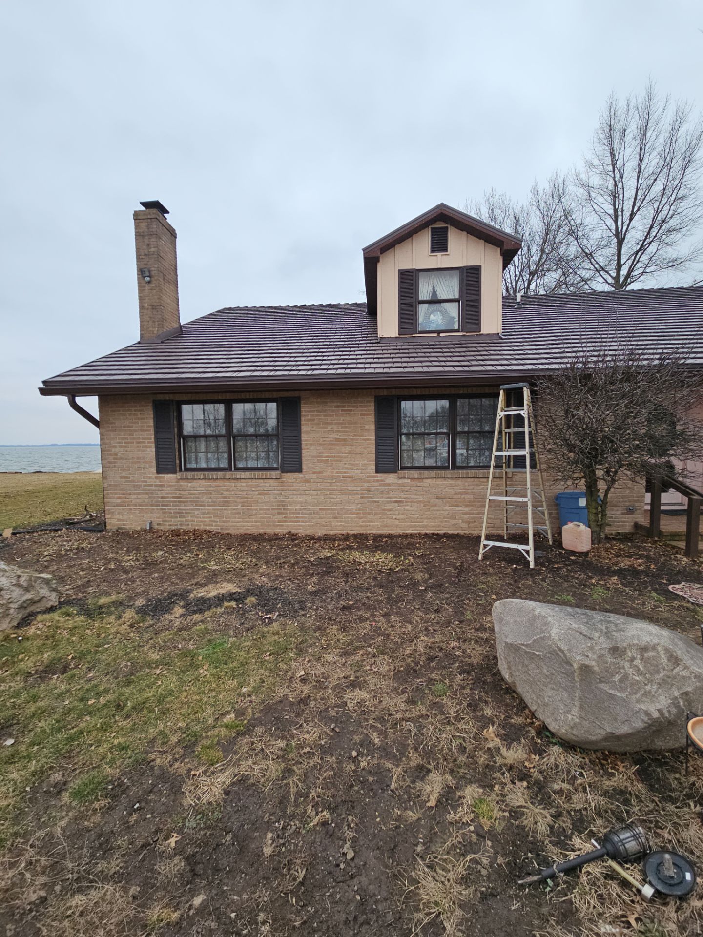 Residential Roofing Installation using Great American Shake - Mustang Brown by Nitro Roofing and Construction