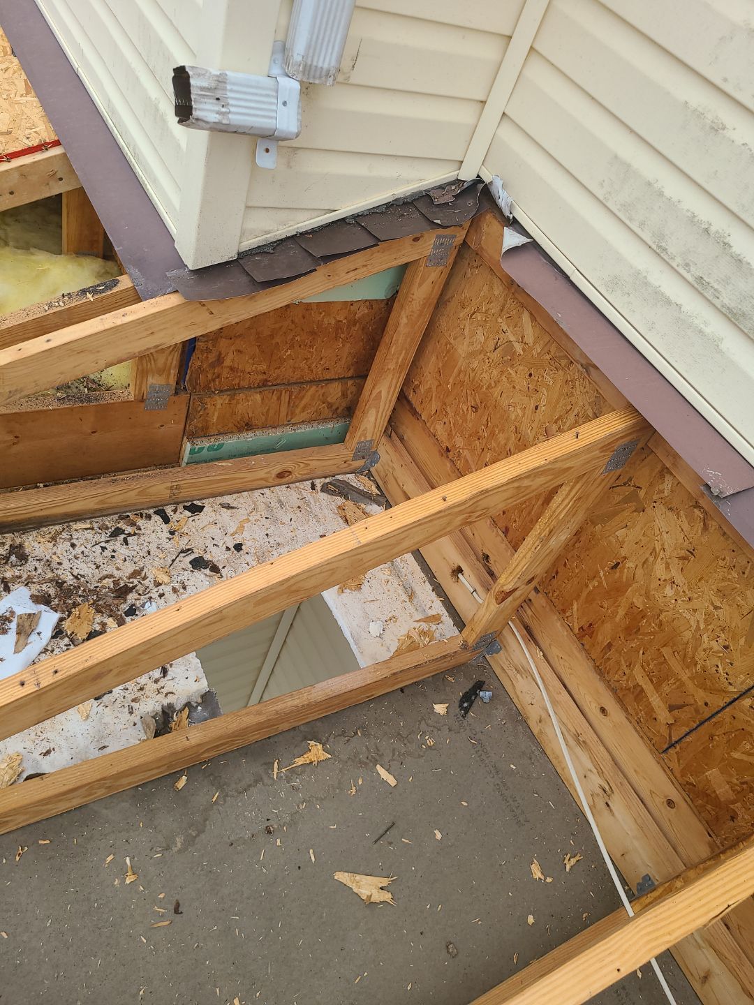 Falls Church: Residential Roof Replacement with CertainTeed Landmark Pro in Max Def Colonial Slate by RM Banning, Inc.