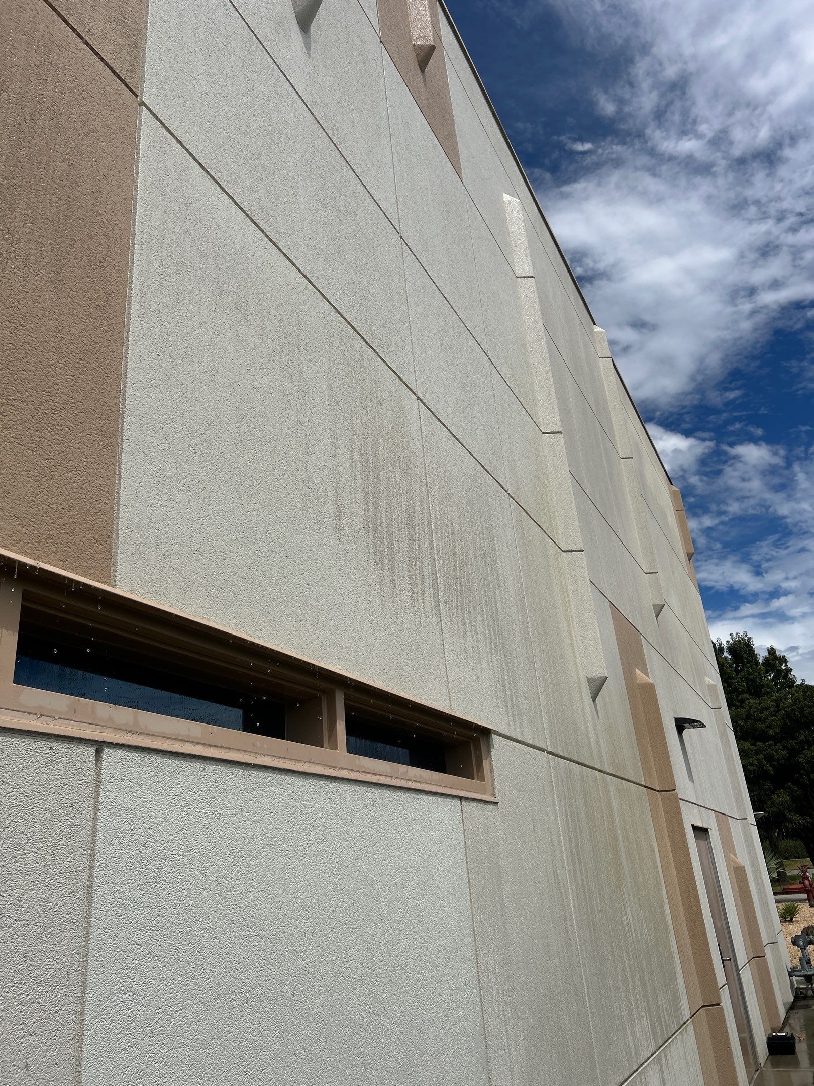 Commercial Building & Windows Cleaning In Whittier, CA by La Power Washing Inc