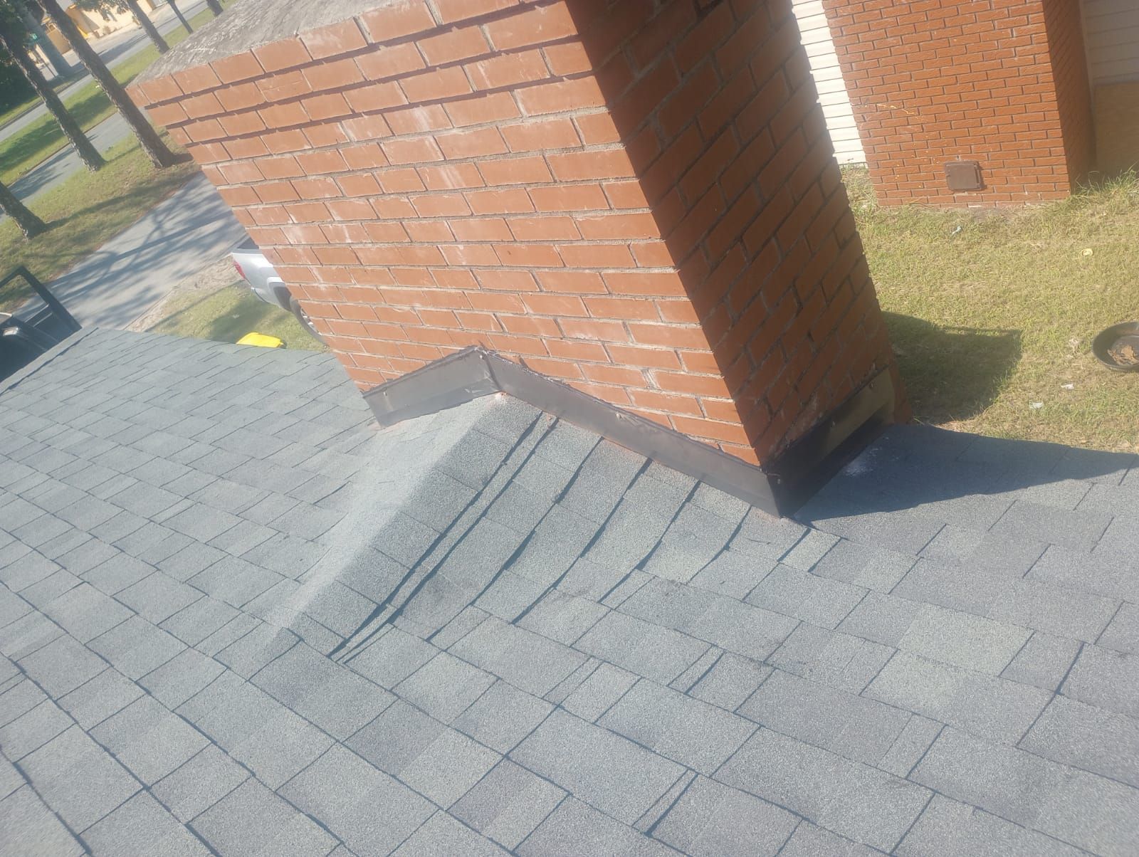 Residential Roofing Installation using Owens Corning Oakridge Estate Grey by Talya Roofing