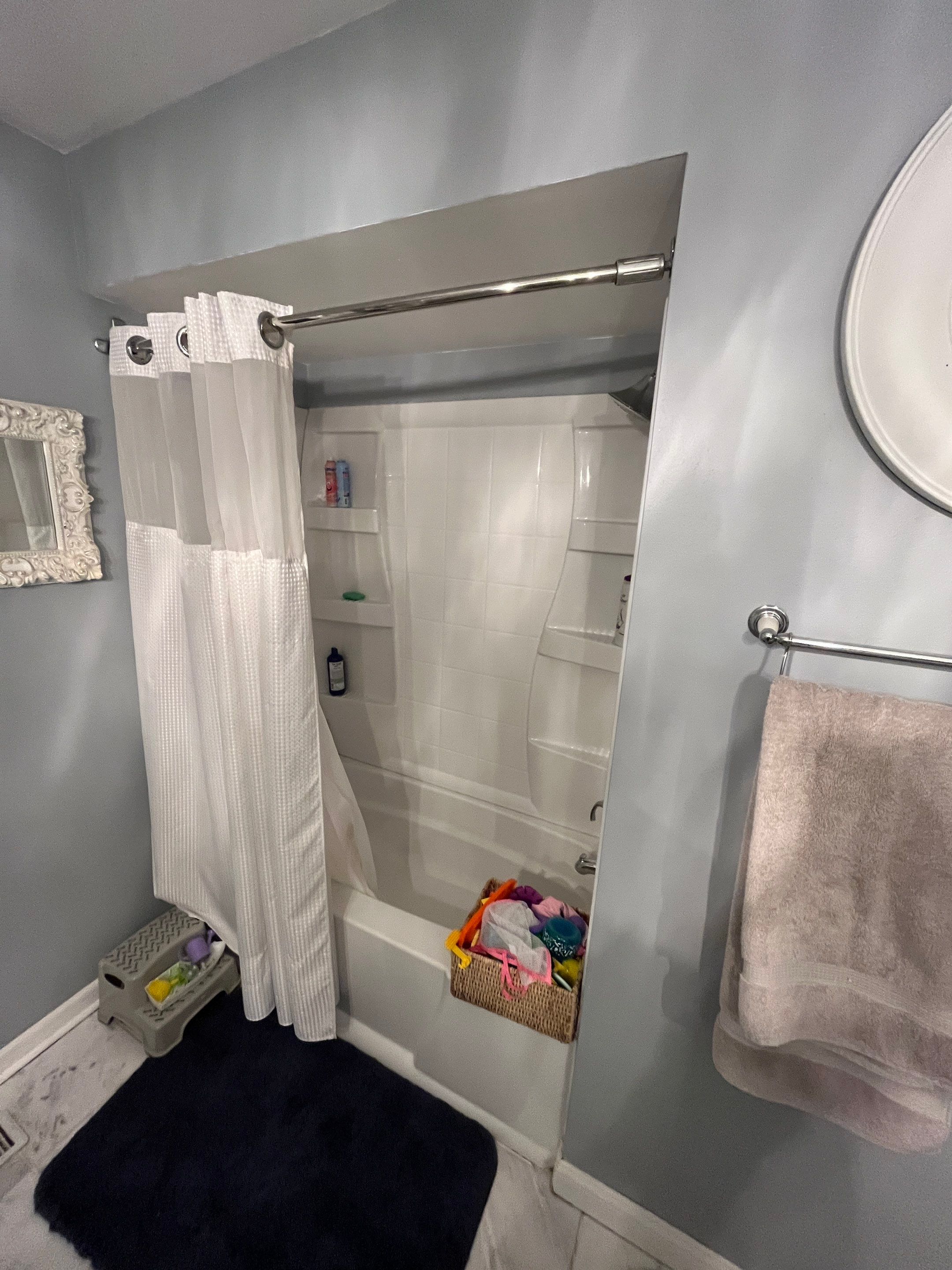 Tinley Park Remodeled bathroom! by Snap Home Solutions