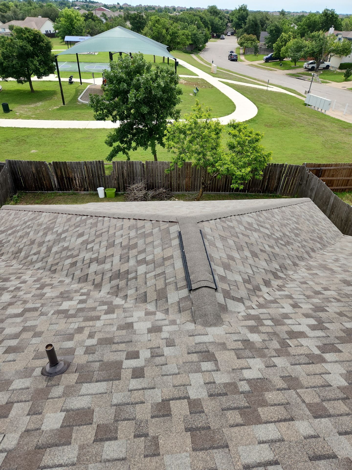 Driftwood - Owens Corning TruDefinition Duration by RoofsOnly.com