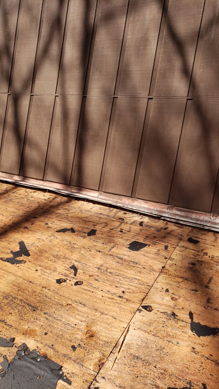 Reston CertainTeed Landmark Resawn Shake New Roof Installation & Siding/Trim Repairs by RM Banning, Inc.