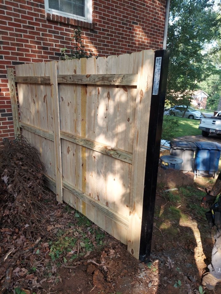 Royal Knoll Lane - Fence Installation  by Pillar and Pine