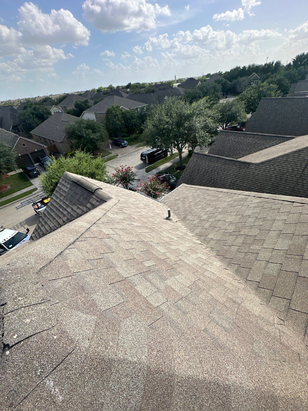 Residential Roofing Installation using Owen's Corning Duration (Lifetime) Shingles by Roof Repair Company