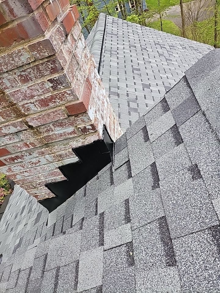 ATLAS PINNACLE COLOR: HEARTHSTONE DRIP EDGE: WHITE by Eagle Eye Roofing