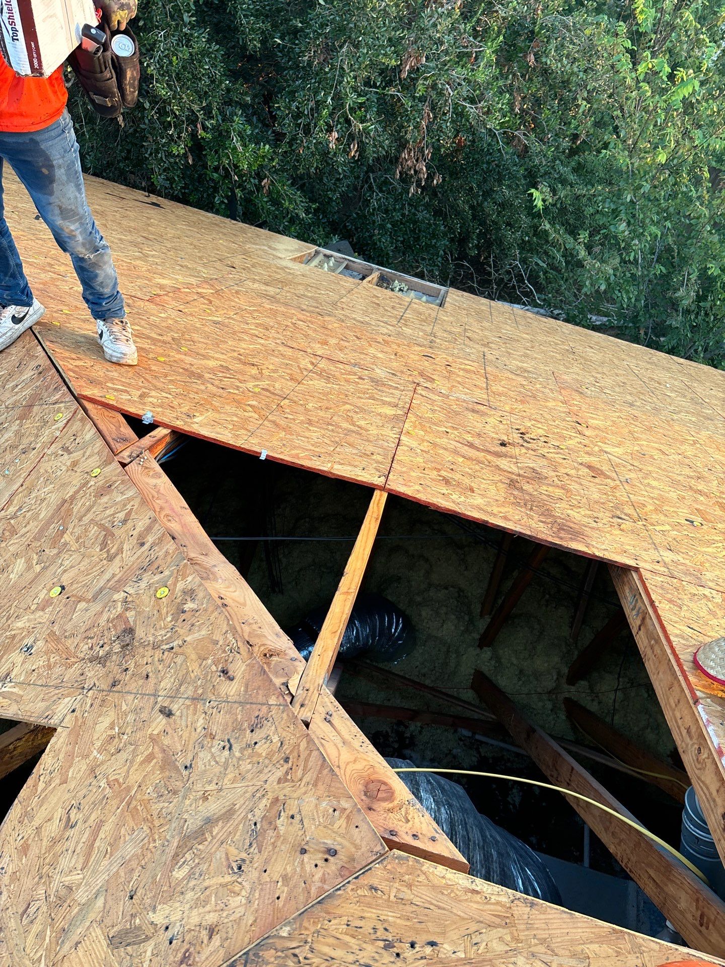 Residential Roofing Installation using Owen's Corning Duration (Lifetime) Shingles by Roof Repair Company