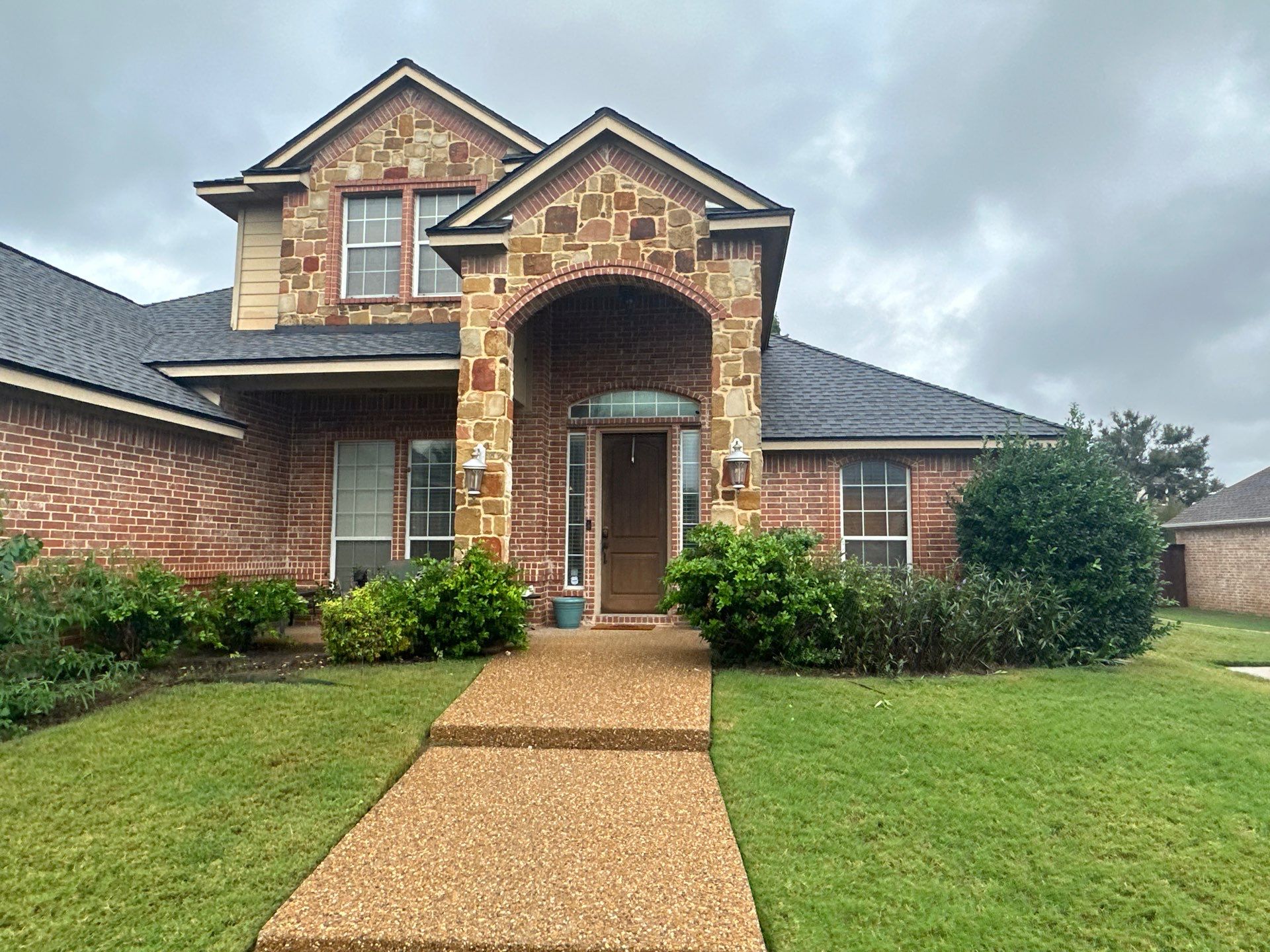 Full Roof Replacement in Mansfield Texas - GAF MasterElite Golden Pledge 25 year Warranty by First United Roofing & Construction