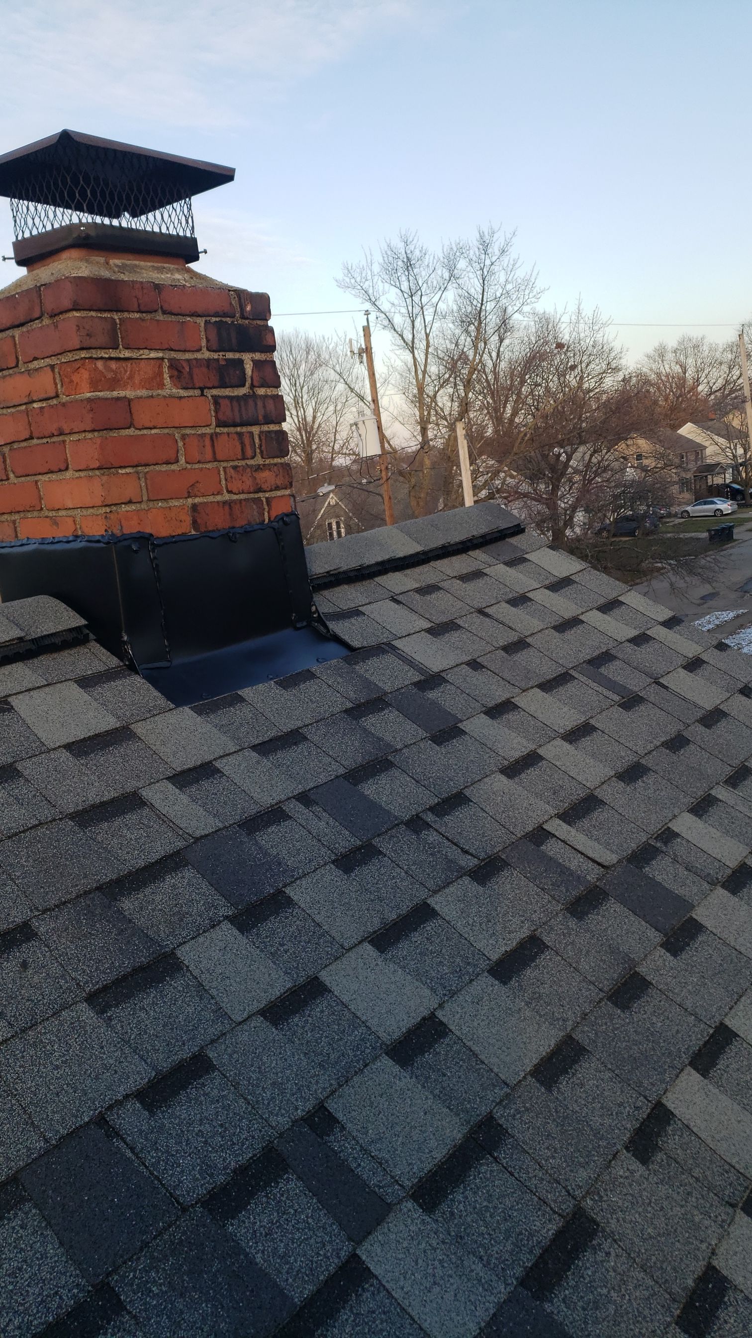 ATLAS PINNACLE COLOR: SCOTCHGARD HEARTHSTONE DRIP EDGE: WHITE by Eagle Eye Roofing