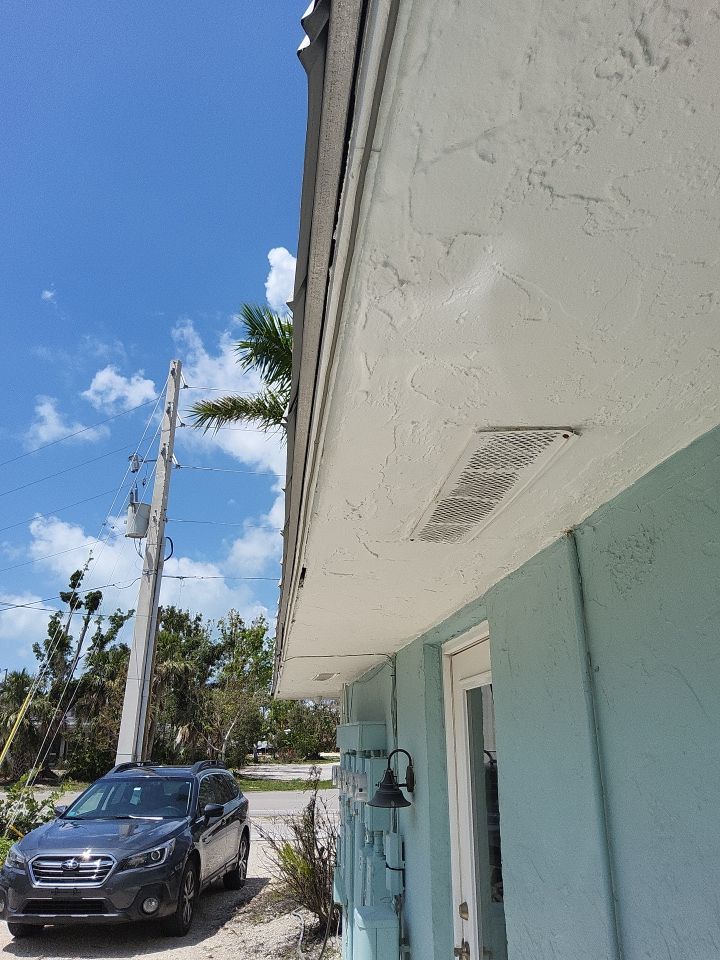 7-Inch Seamless Gutters in Sanibel FL by Gutter Professor by Gutter Professors