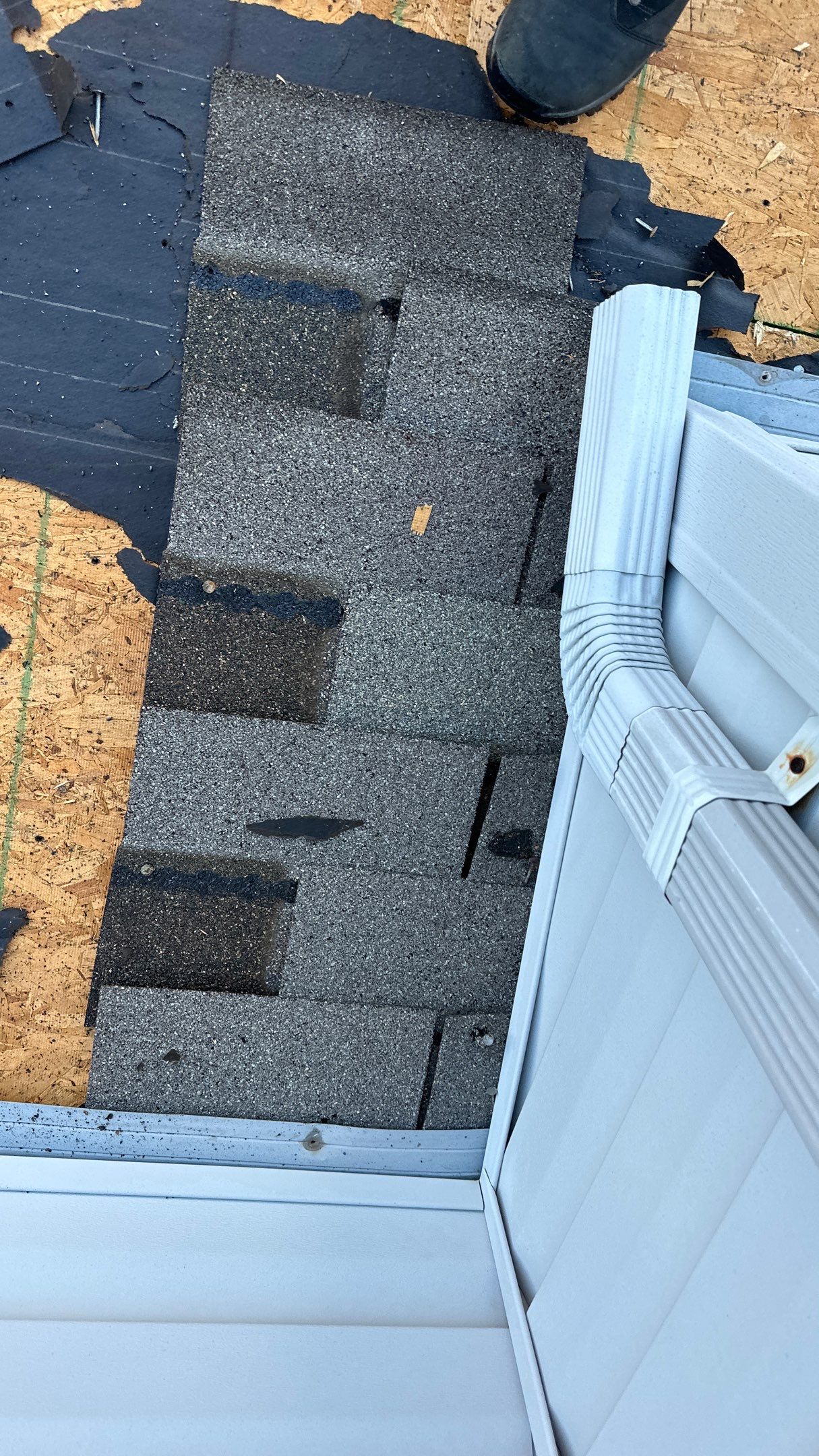 Fairfield Township - Hearthstone Grey by Tamlin Roofing