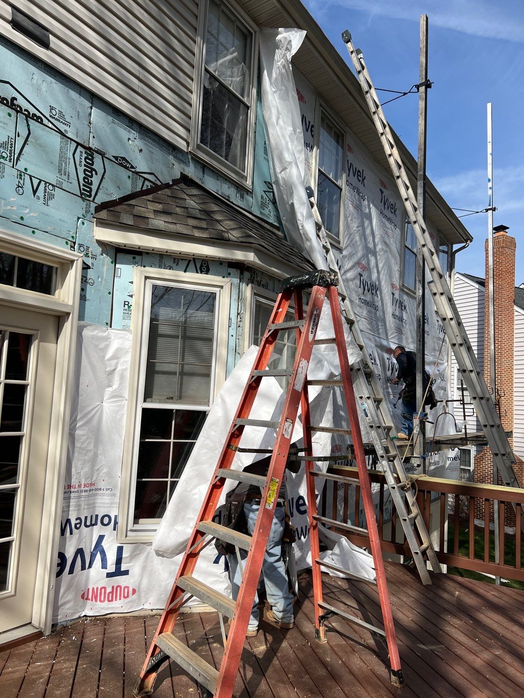 Fairfax Station: CertainTeed Landmark Pro Designer Shingles in Max Def Weathered Wood by RM Banning, Inc.