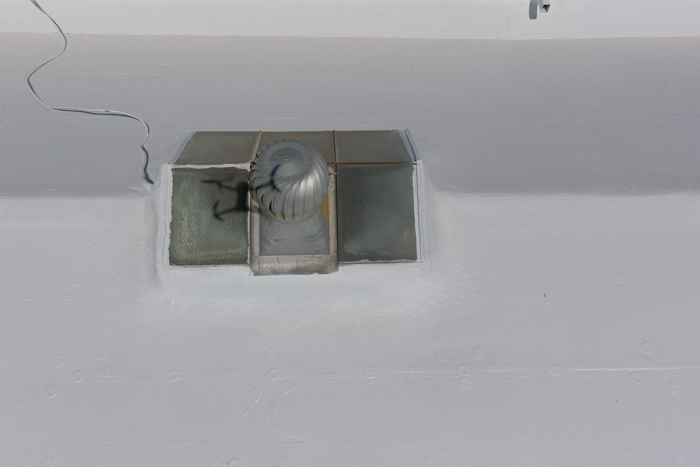 Commercial Roofing Installation using Conklin BenchPly system with PUMA top coat (imbedded fabric system) by Straight Edge Roofing Inc