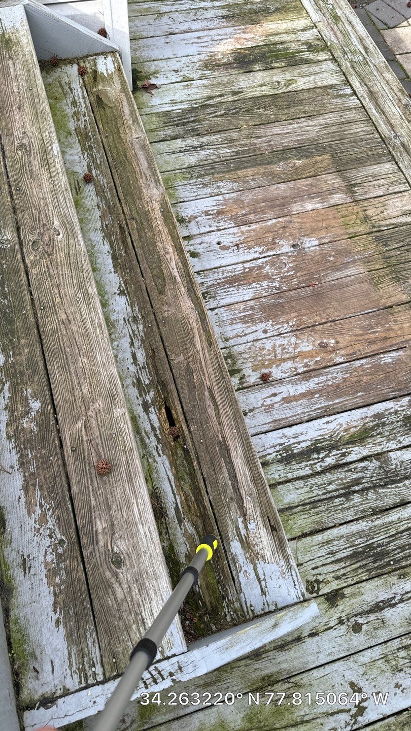 Deck using AcryFin by DuraSeal