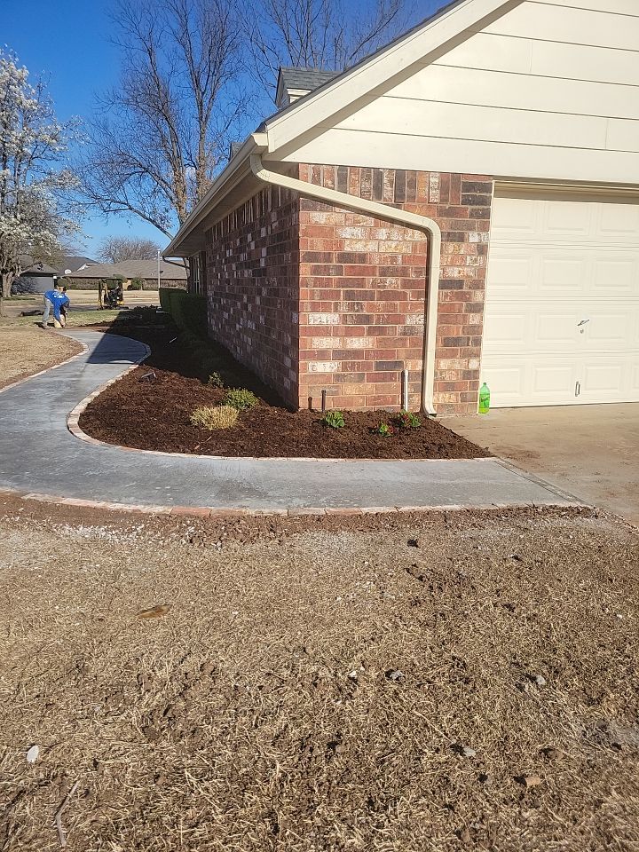 Concrete sidewalk using Concrete by Clays Services Inc