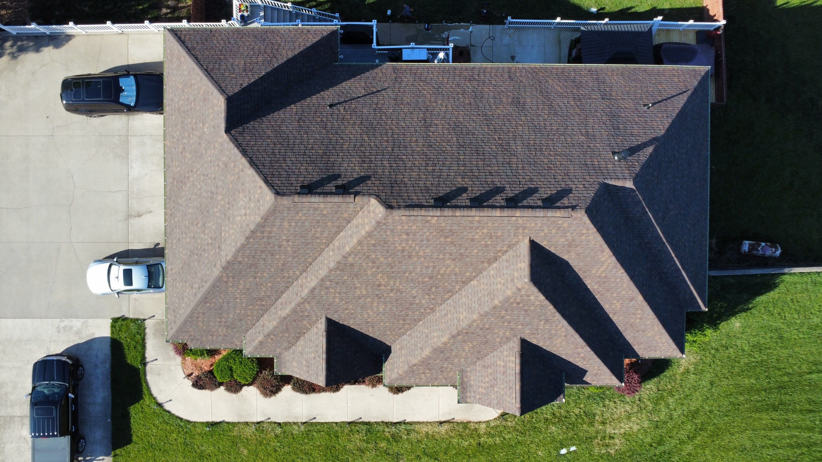 Residential Roofing Install - Atlas Pinnacle Pristine W/ Scotchguard - Color Heatherblend  by Titan Commercial & Residential Roofing 
