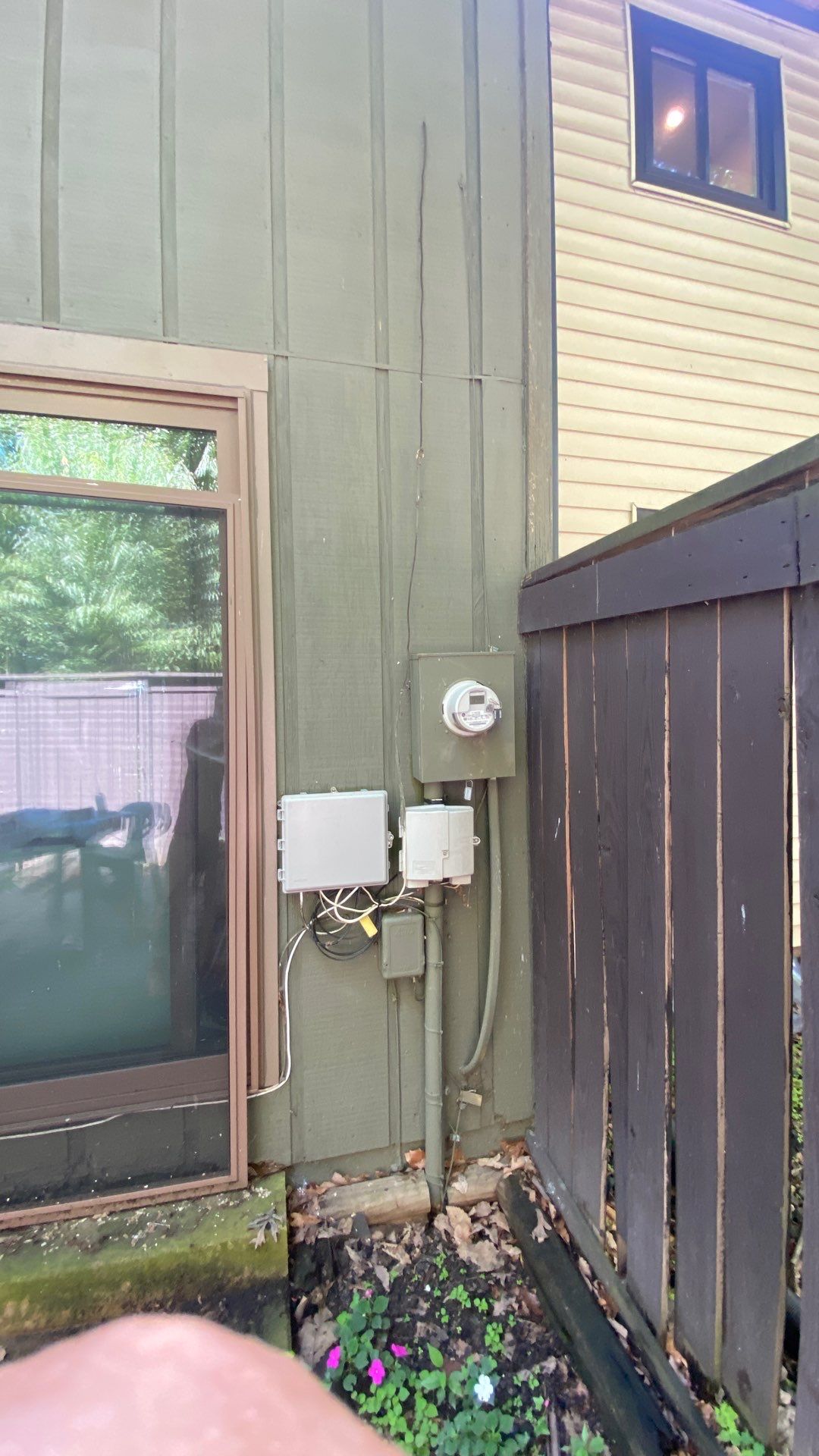 Reston: Residential Siding Replacement with James Hardie Statement Beaded Plank in Cappuccino Muffin by RM Banning, Inc.