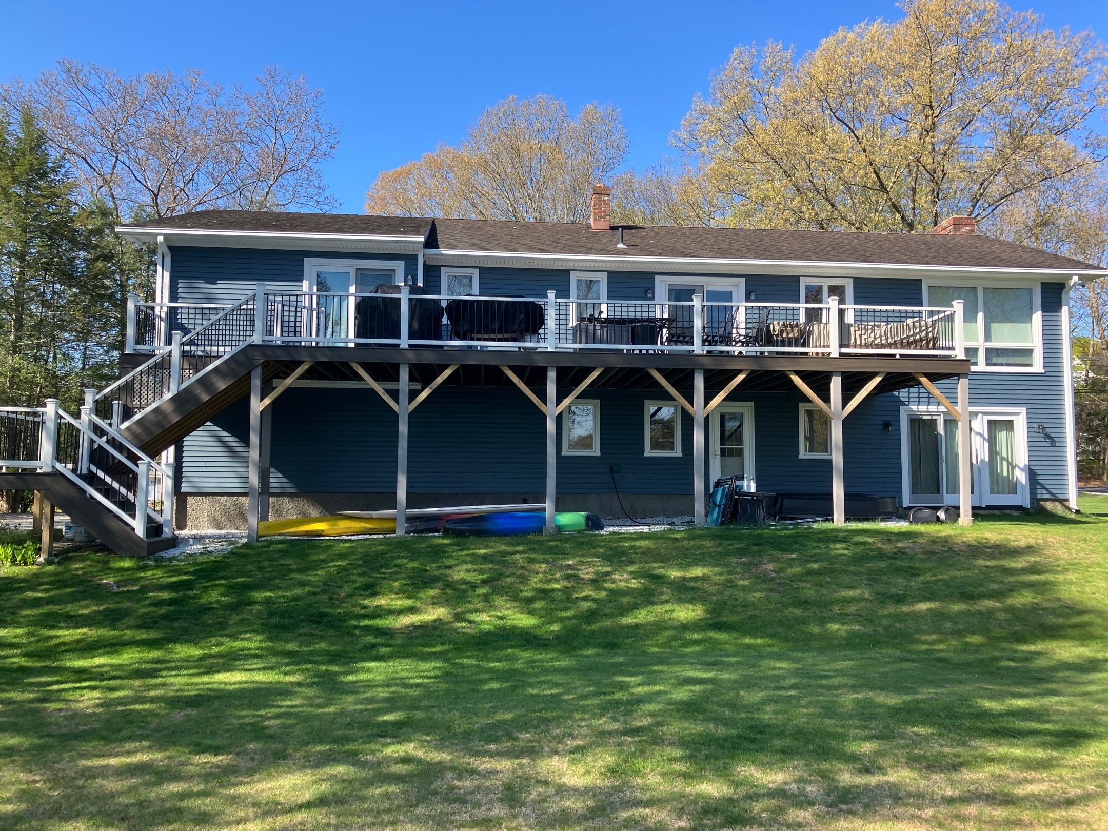 Siding Transformation with Cert Cedar Impressions, D/7 Perfection Straight Bottom, Pacific Blue and Cert Mainstreet D/4 Clapboard, Pacific Blue by DiGiorgi Roofing and Siding Inc