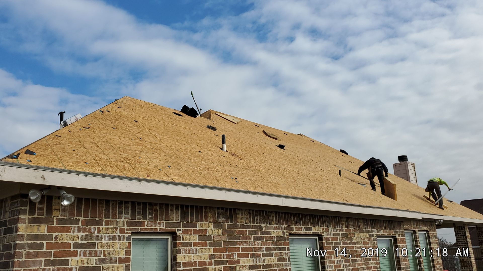 Residential Roofing Installation using Malarkey Legacy Scotchgard Shingles by Harvey Roofing & Construction