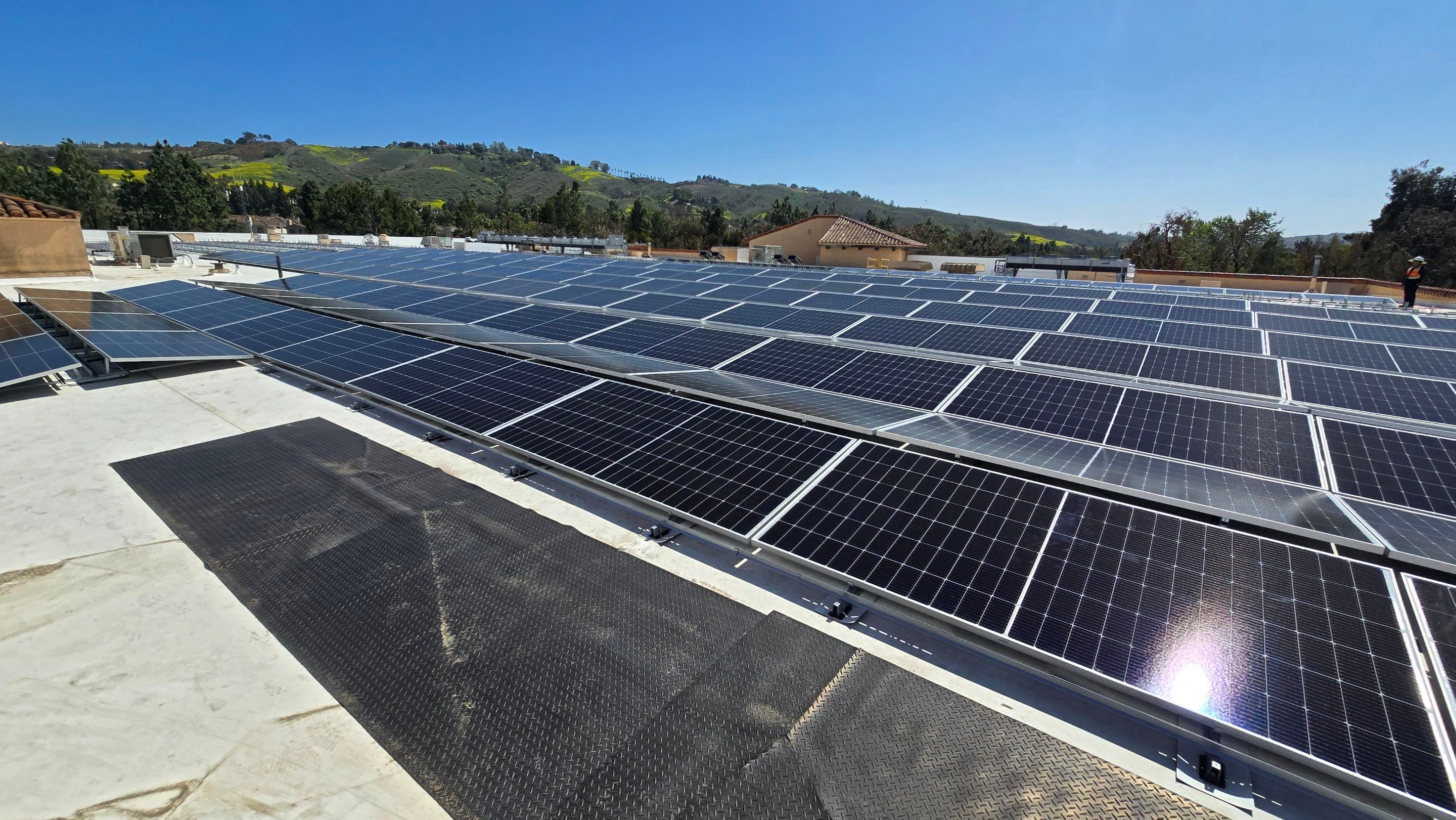 Albertsons MoorePark 372.78Kw by Better Energy Solutions