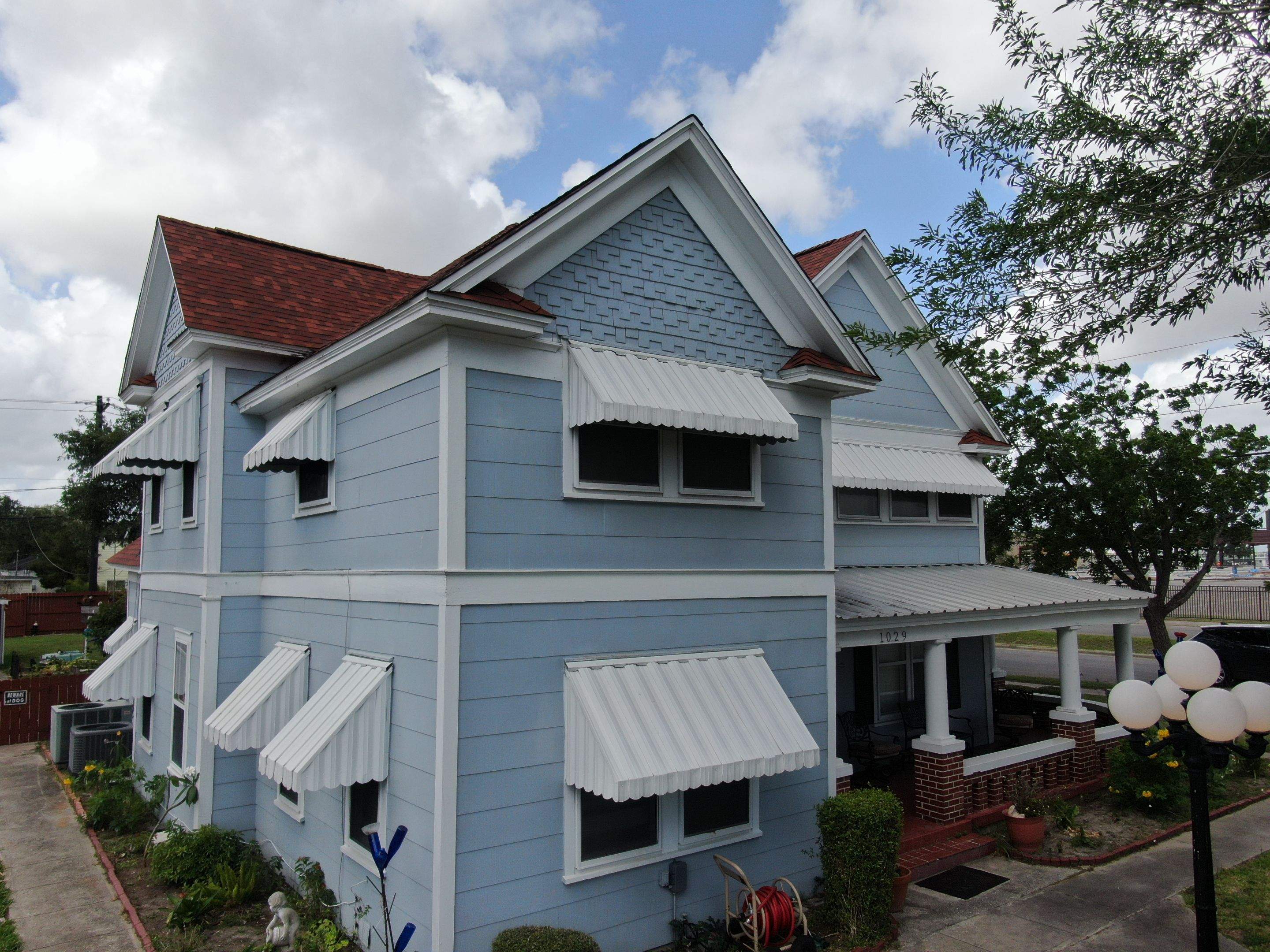 Sinton ShowStopper by Bayfront Roofing and Construction