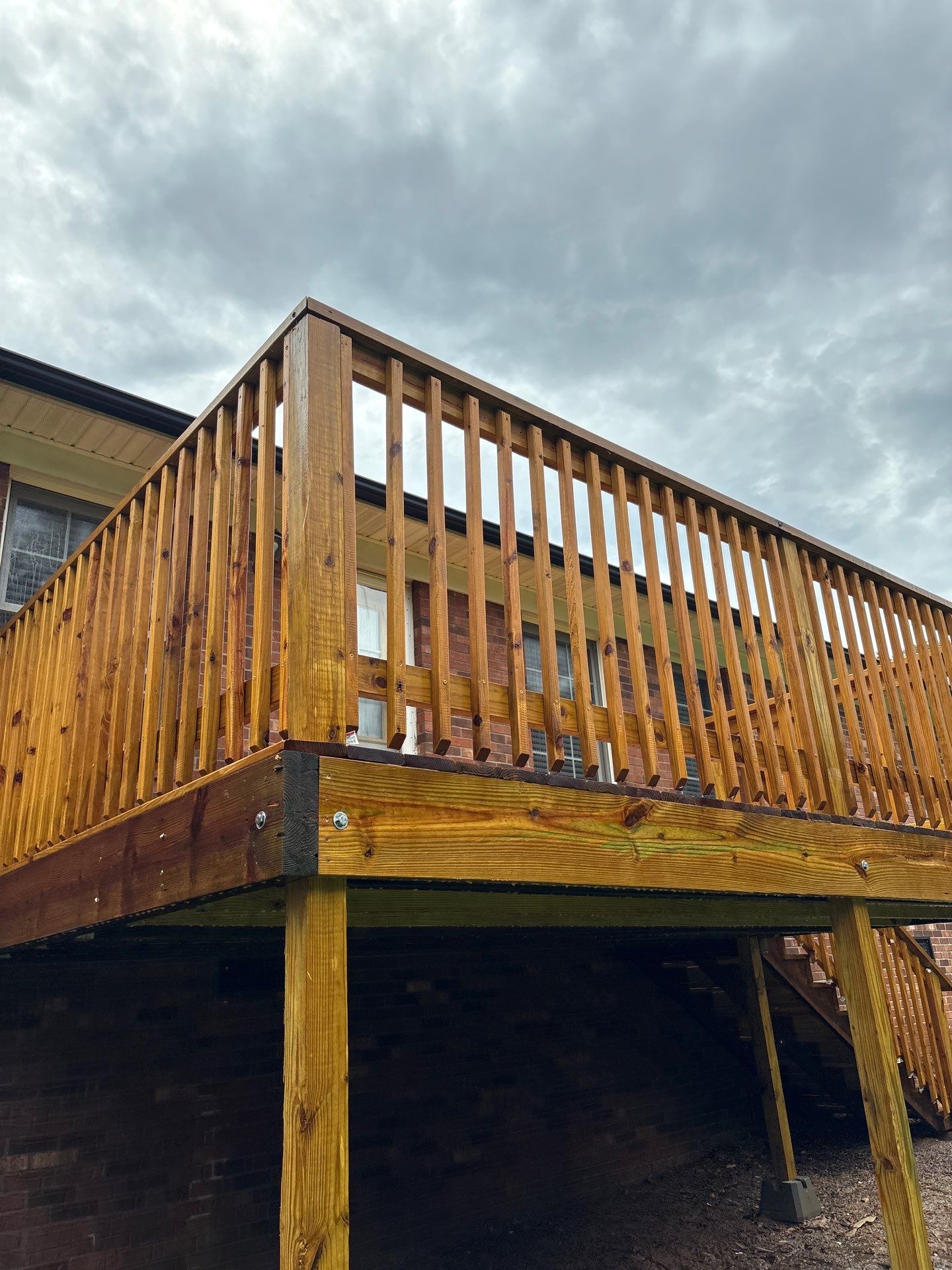 Wood Deck using Wood Sealant by DuraSeal