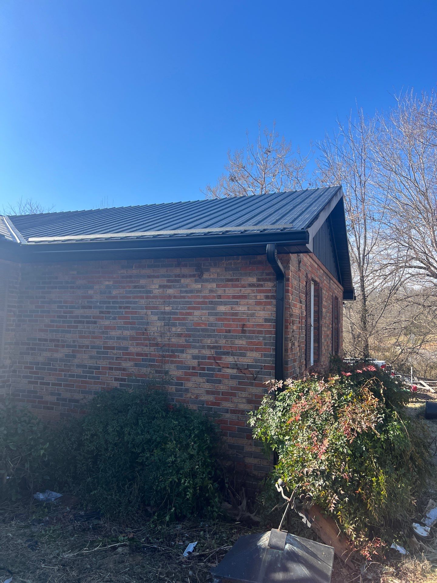 McAmis Residence by Omnia Roofing