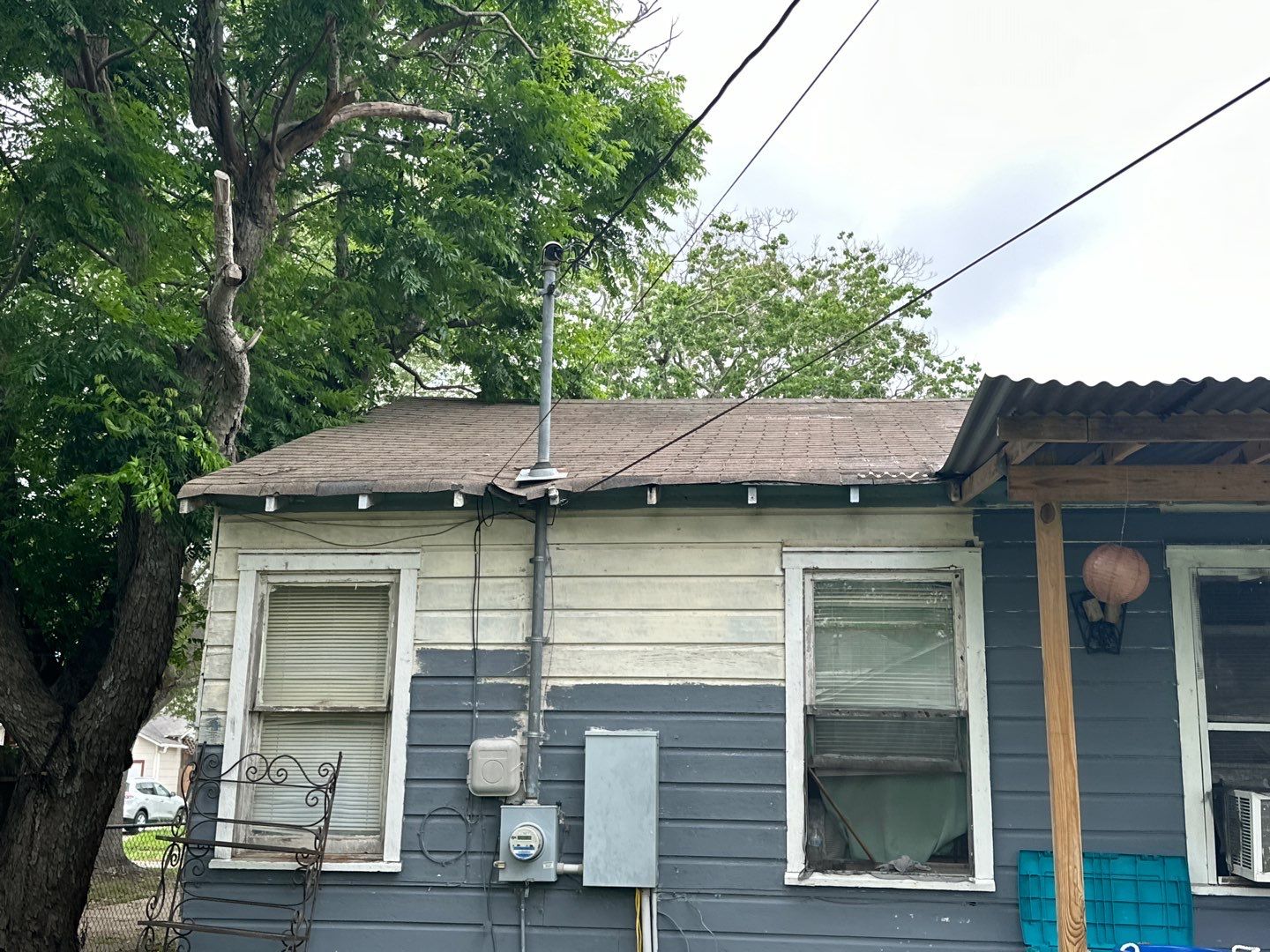 Residential Roofing Installation using Owens Corning Tru Defintion Estate Grey by Galvan Roofing and Construction