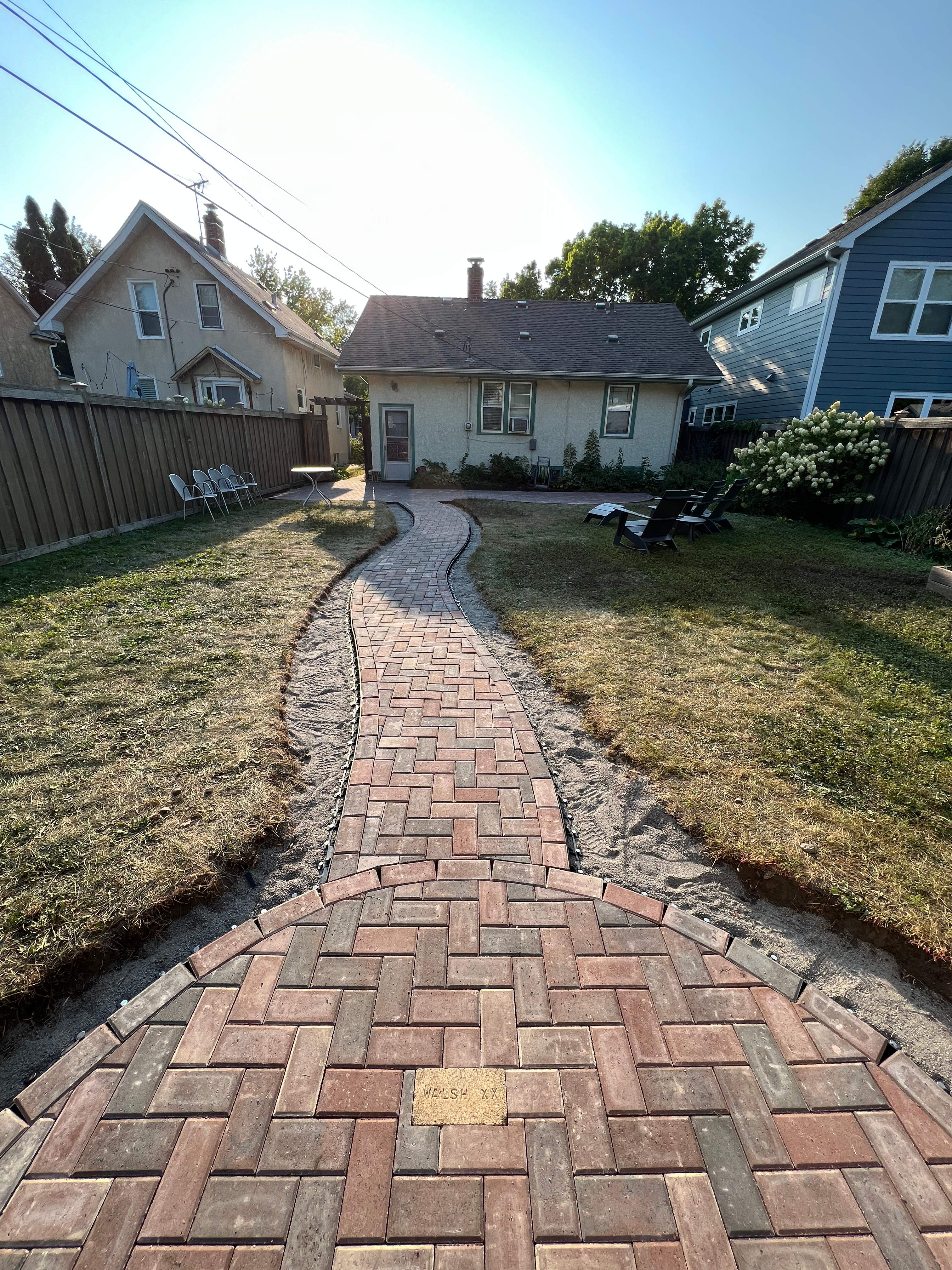 Patio & Walkway by Sota landscaping