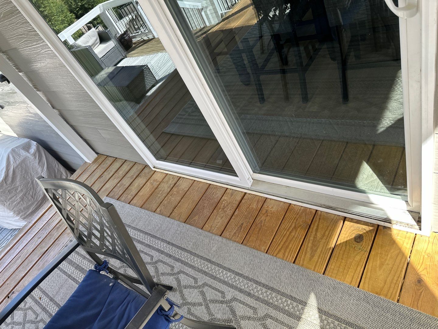 Weathered Deck using AcryFin by DuraSeal