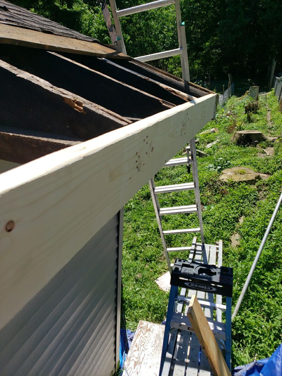 ATLAS PINNACLE COLOR: COPPER CANYON DRIP EDGE: MUSKET BROWN by Eagle Eye Roofing