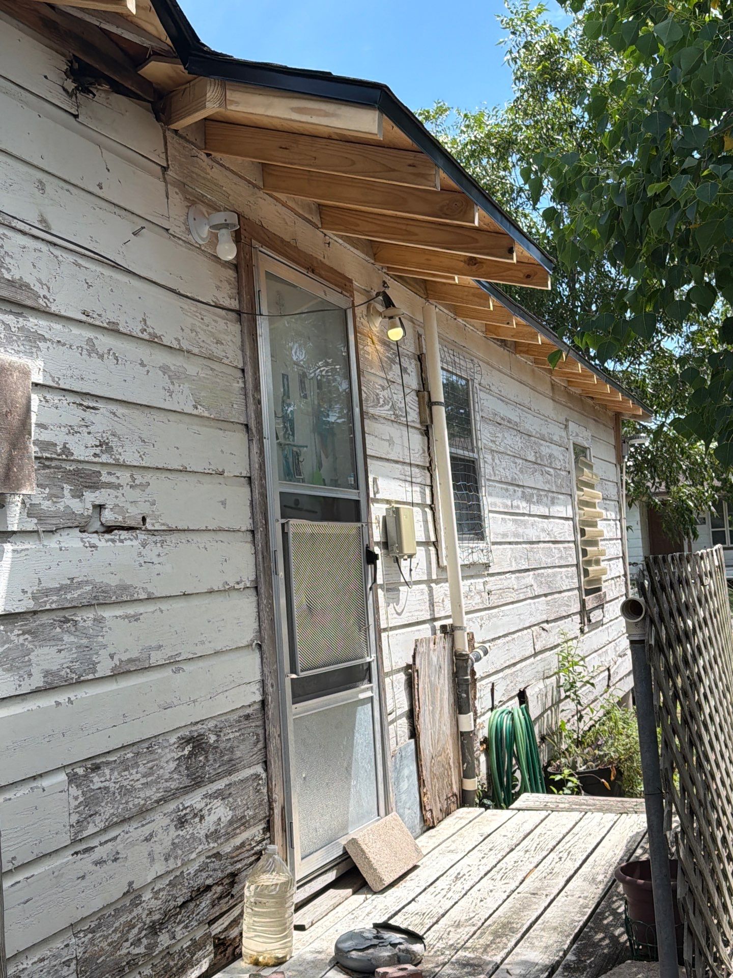 Major Roof Repairs in Taft Texas by Bayfront Roofing and Construction