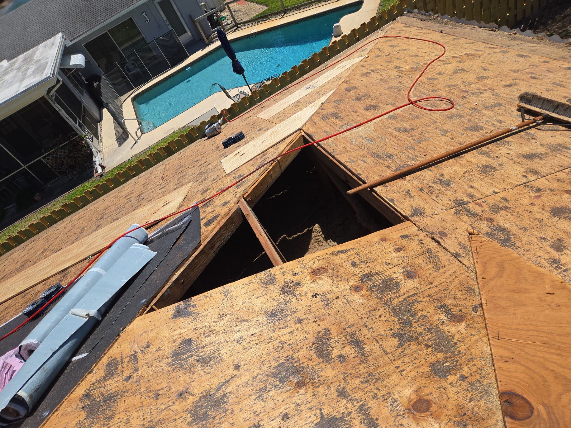 Project in Seminole 33772 by Mitchell Roofing Company LLC 