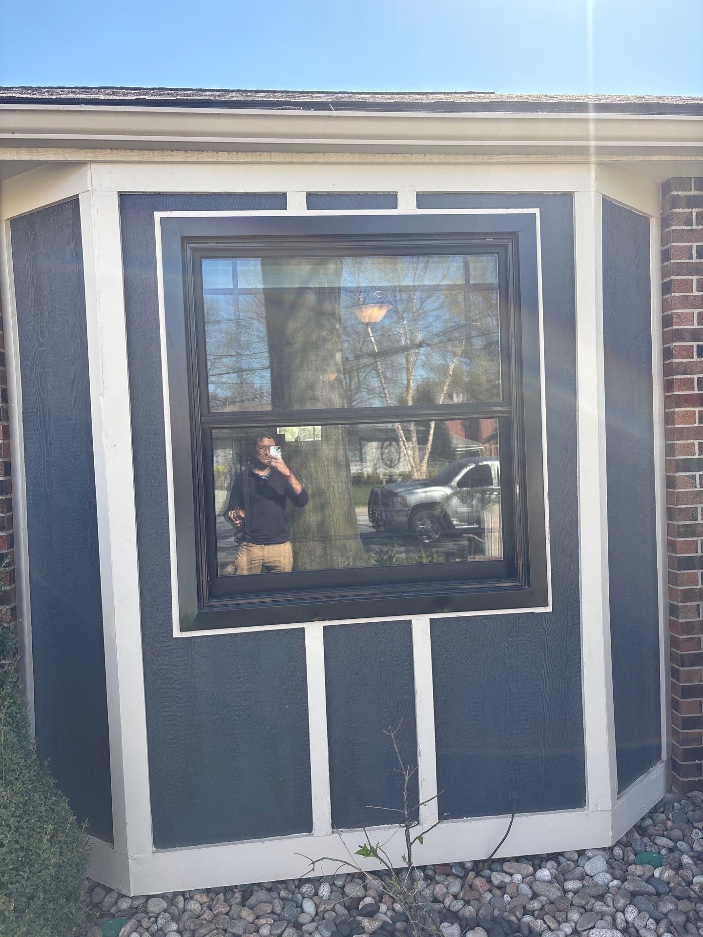 Black Andersen Window Installation and Bay Window Upgrade in Kansas City by EEC Windows, Siding & Roofing