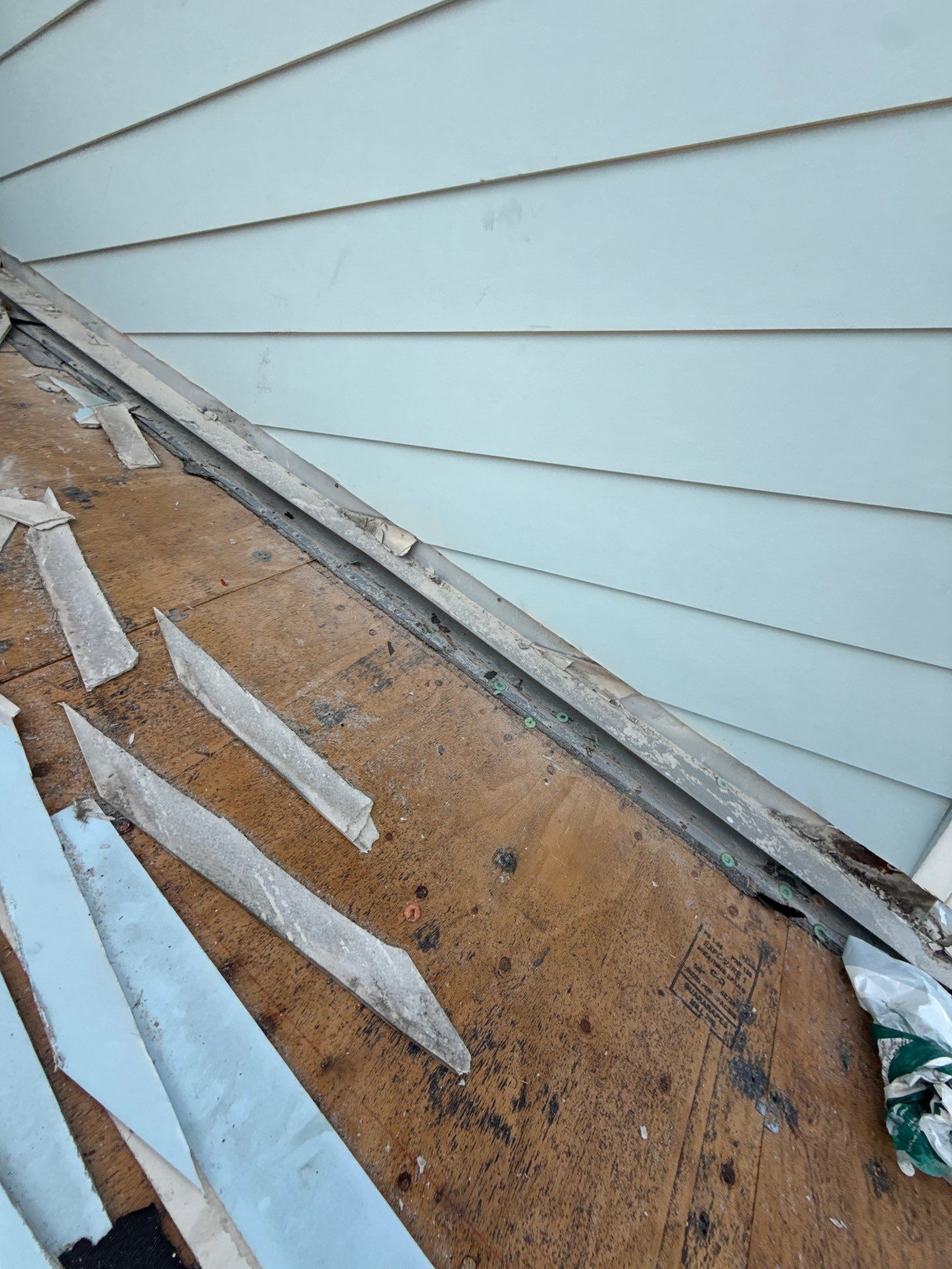 Project in Treasure Island 33706 by Mitchell Roofing Company LLC