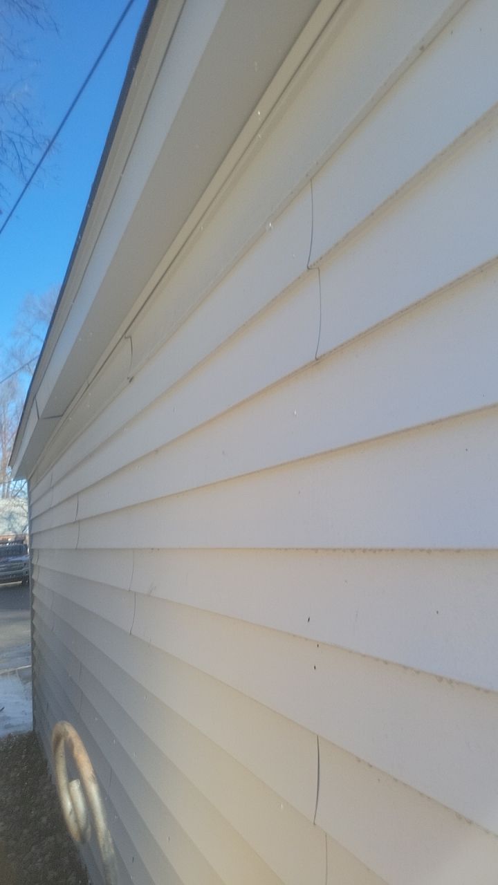 Siding Replacement using CertainTeed Restoration Classic D5 by 180 Contractors