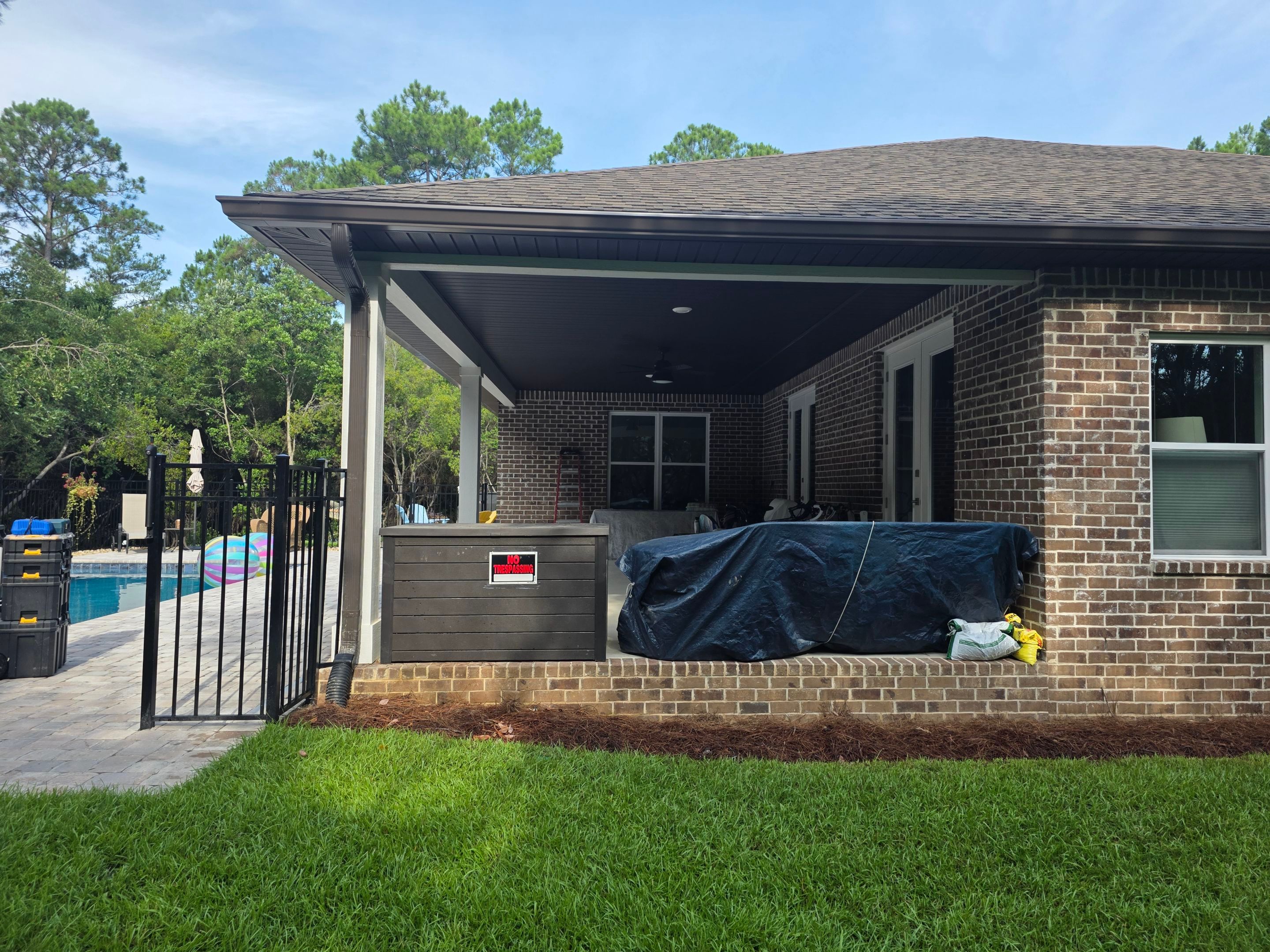 Glass Room in Navarre by Titan Sunrooms